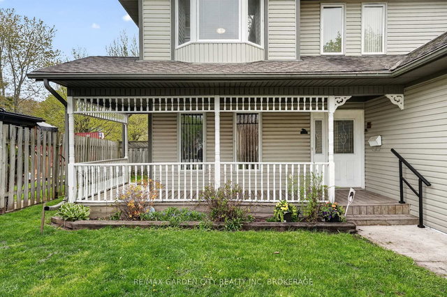 8 Christina Court