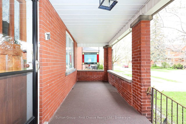 70 Mc Nab Street