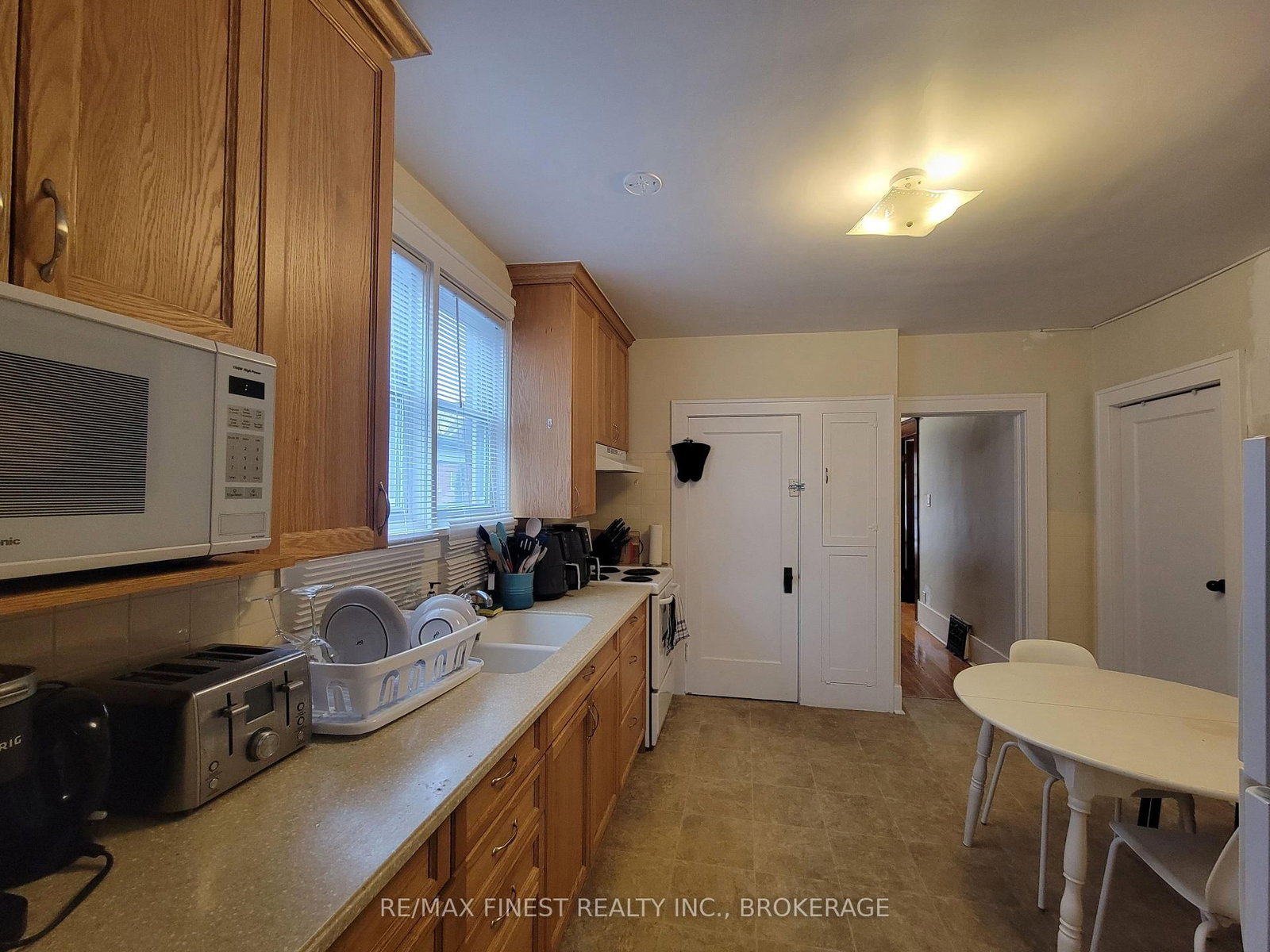 48 Dundas Street • Kingston, ON photo 10