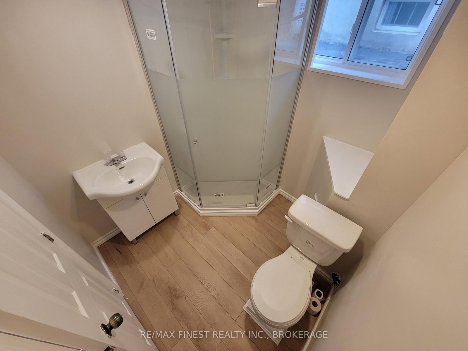 48 Dundas Street • Kingston, ON photo 29
