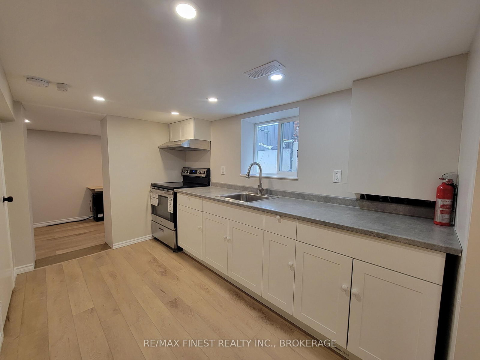 48 Dundas Street • Kingston, ON photo 31