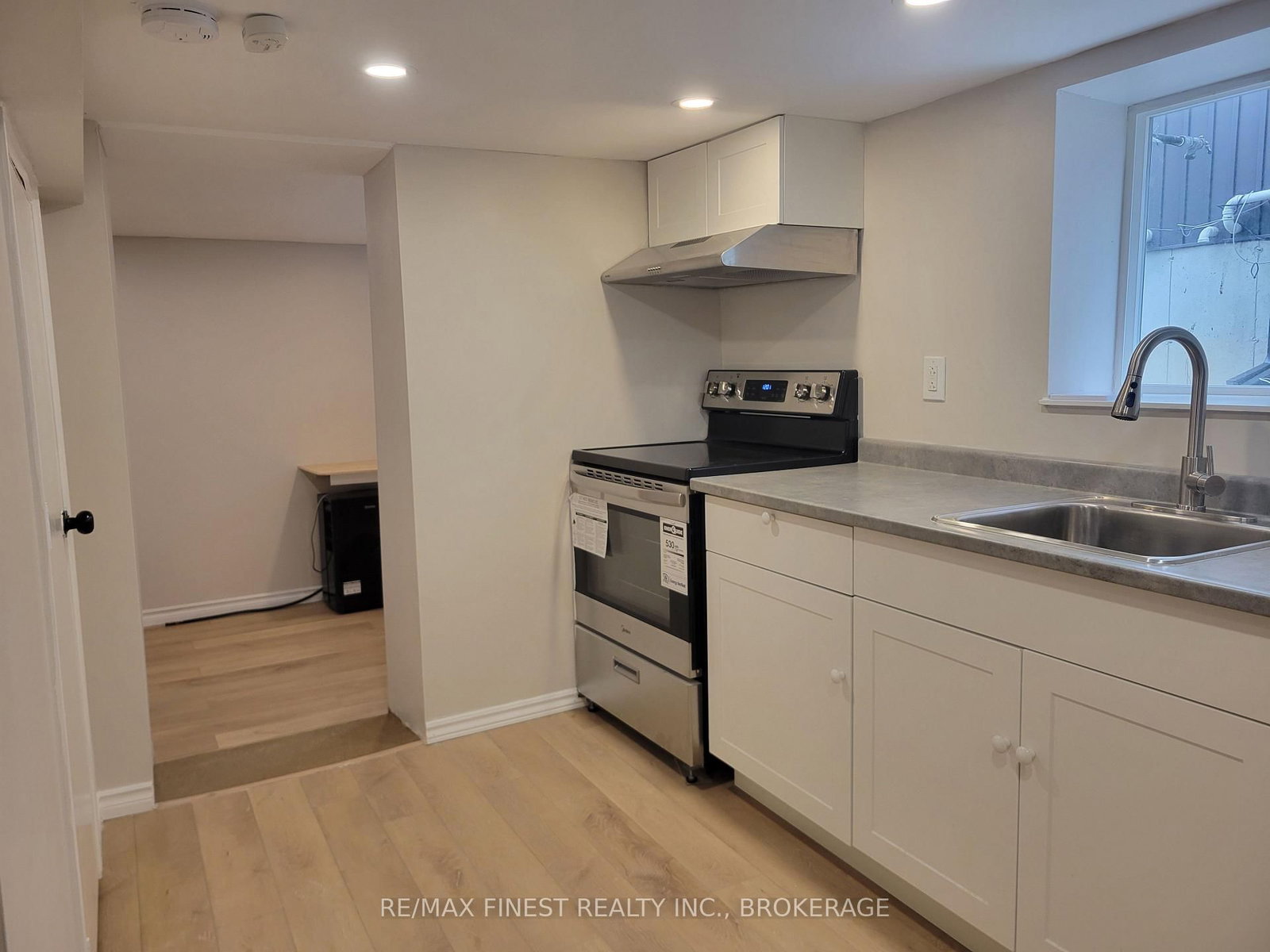 48 Dundas Street • Kingston, ON photo 33