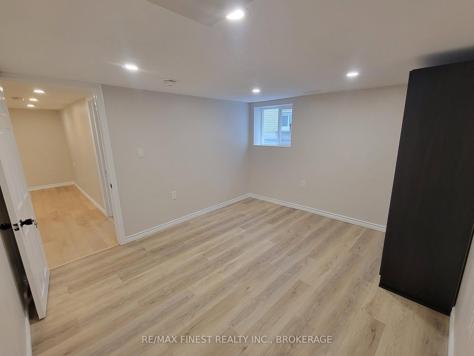 48 Dundas Street • Kingston, ON photo 38
