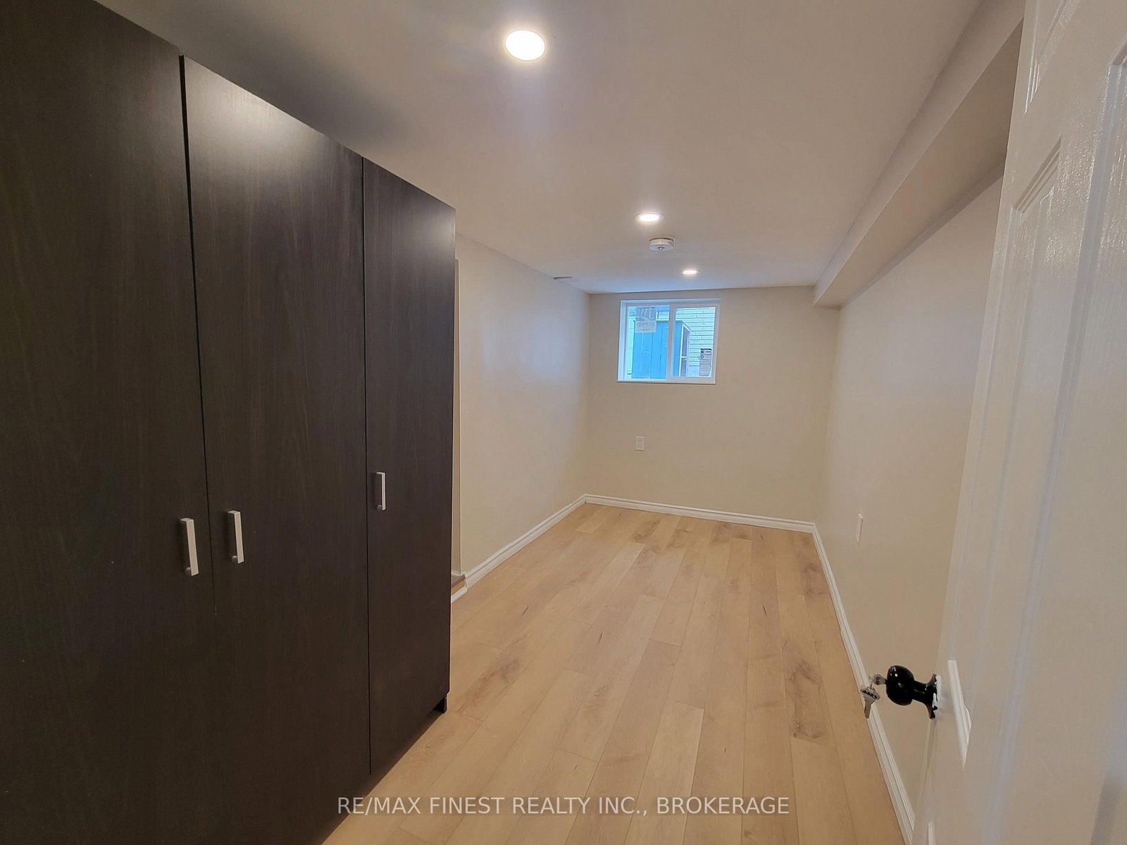 48 Dundas Street • Kingston, ON photo 41