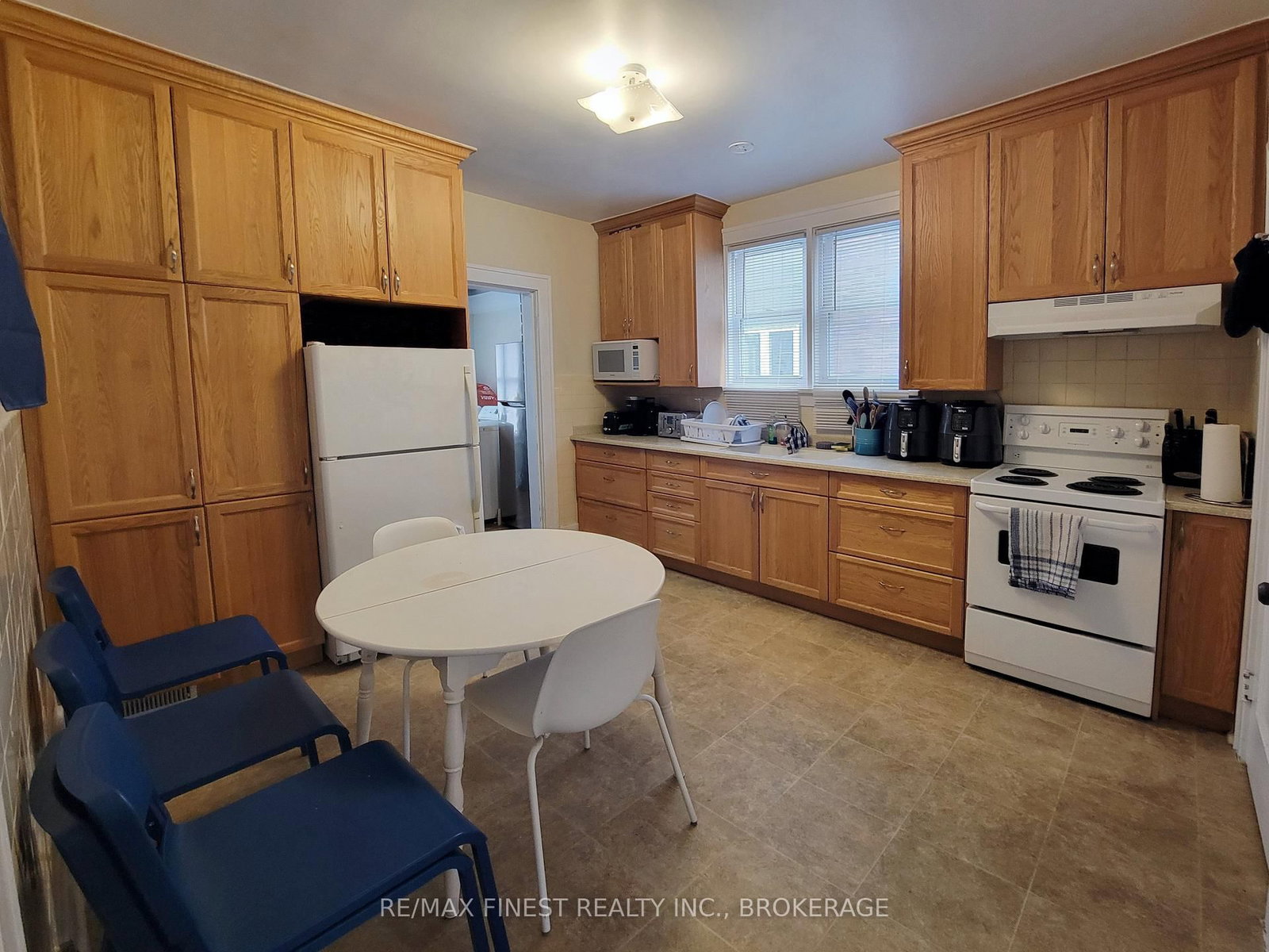 48 Dundas Street • Kingston, ON photo 8