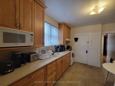 48 Dundas Street • Kingston, ON photo 9