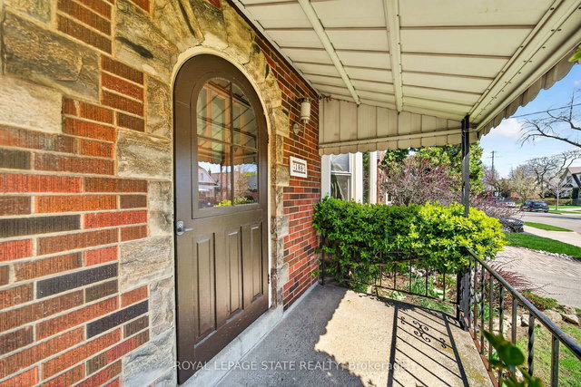 188 Wexford Avenue S