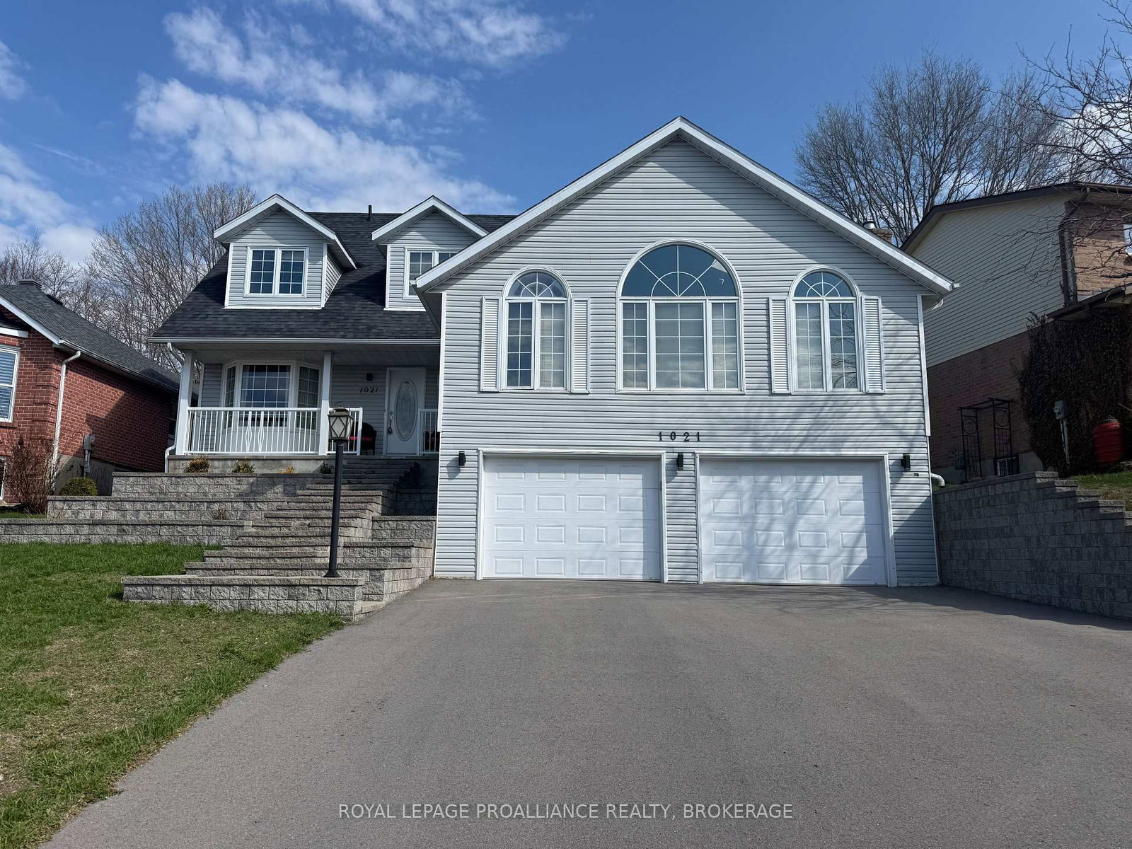 Detached House for sale at 1021 Dunham Street, Kingston, Ontario, K7P 2J9 - North of Taylor-Kidd Blvd - MLS: X13089358