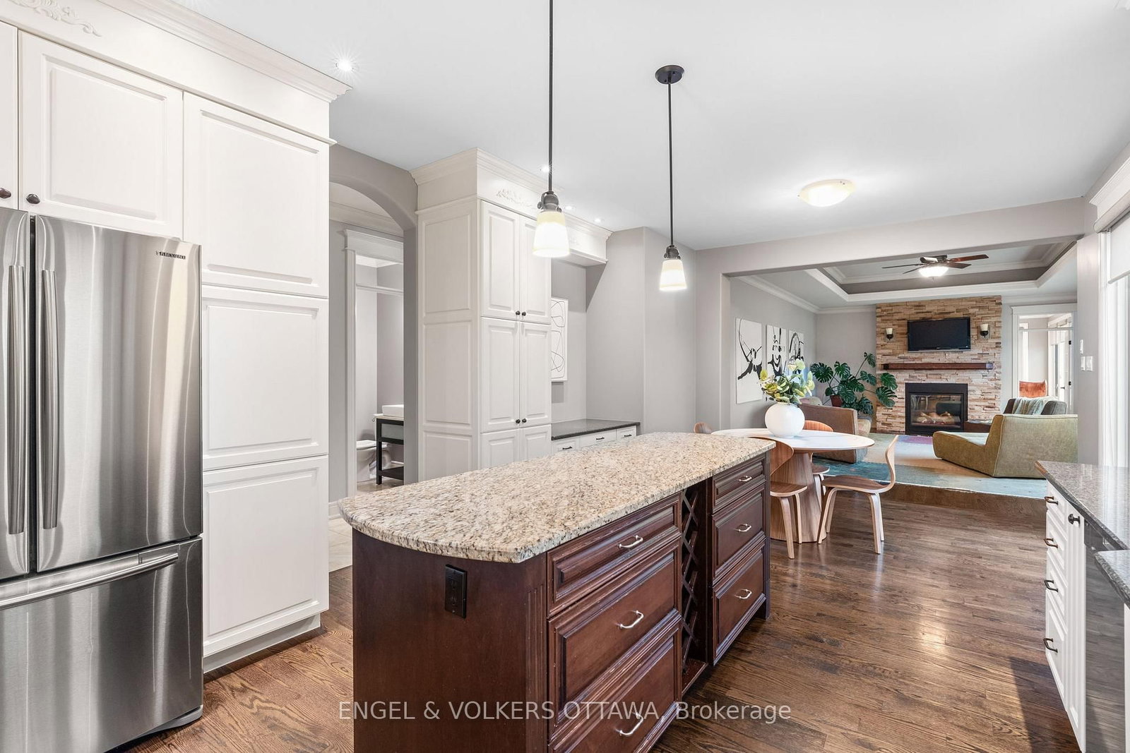 6808 Suncrest Drive • Ottawa, ON photo 17