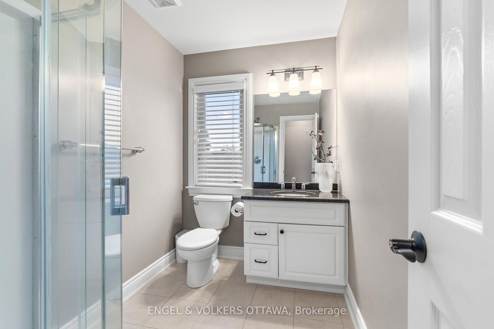 6808 Suncrest Drive • Ottawa, ON photo 31