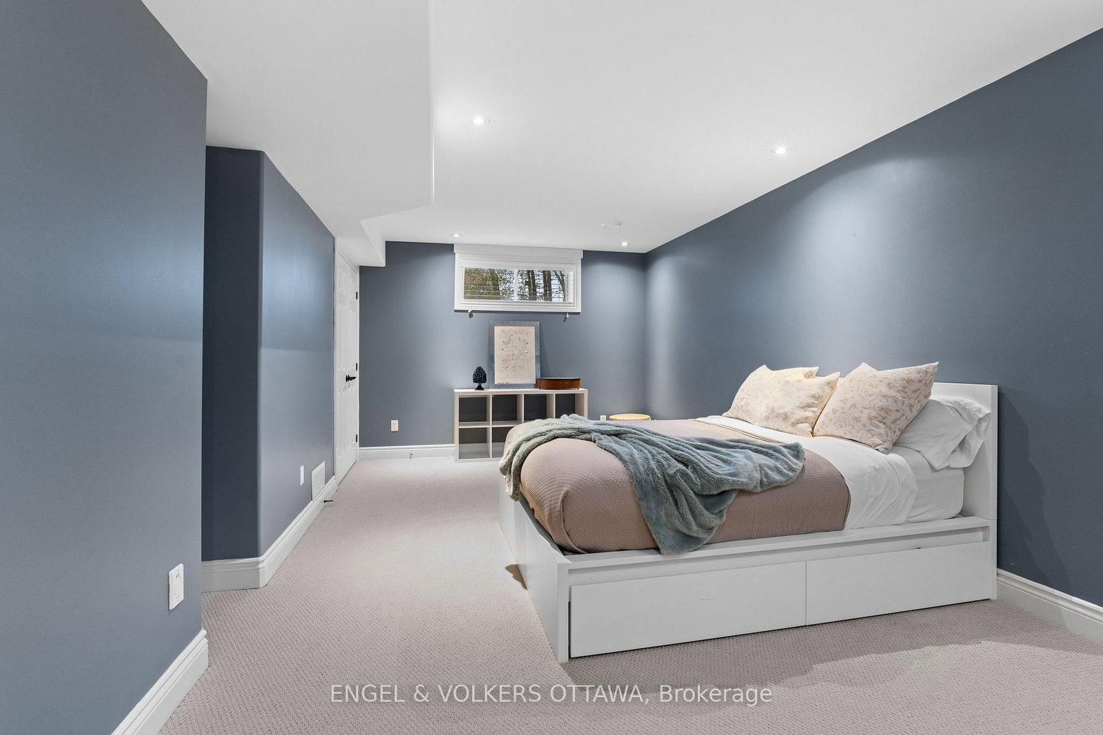 6808 Suncrest Drive • Ottawa, ON photo 35