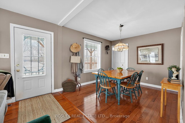 910 Holloway Bay Road
