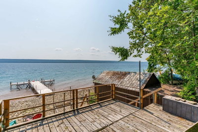 606 Mallory Beach Road • South Bruce Peninsula, ON photo 4