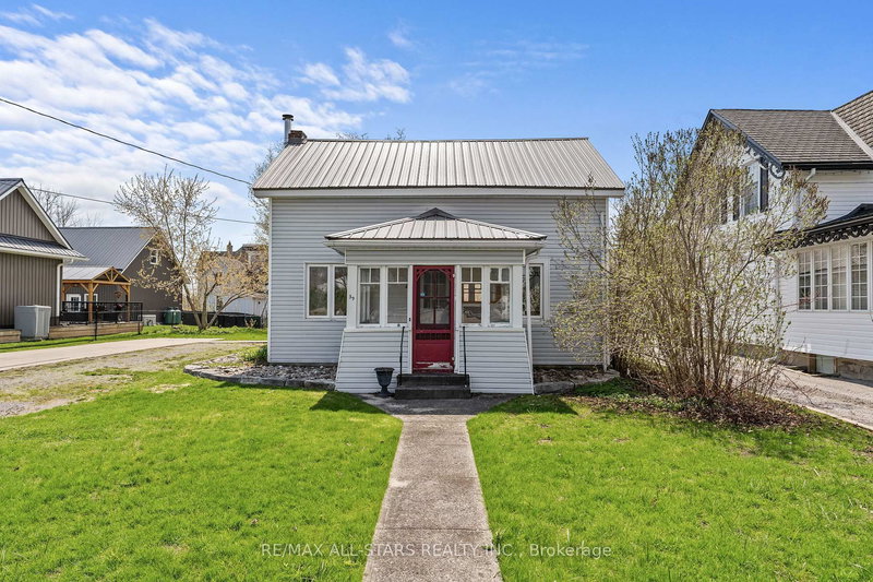 home for sale on 39 Francis Street W