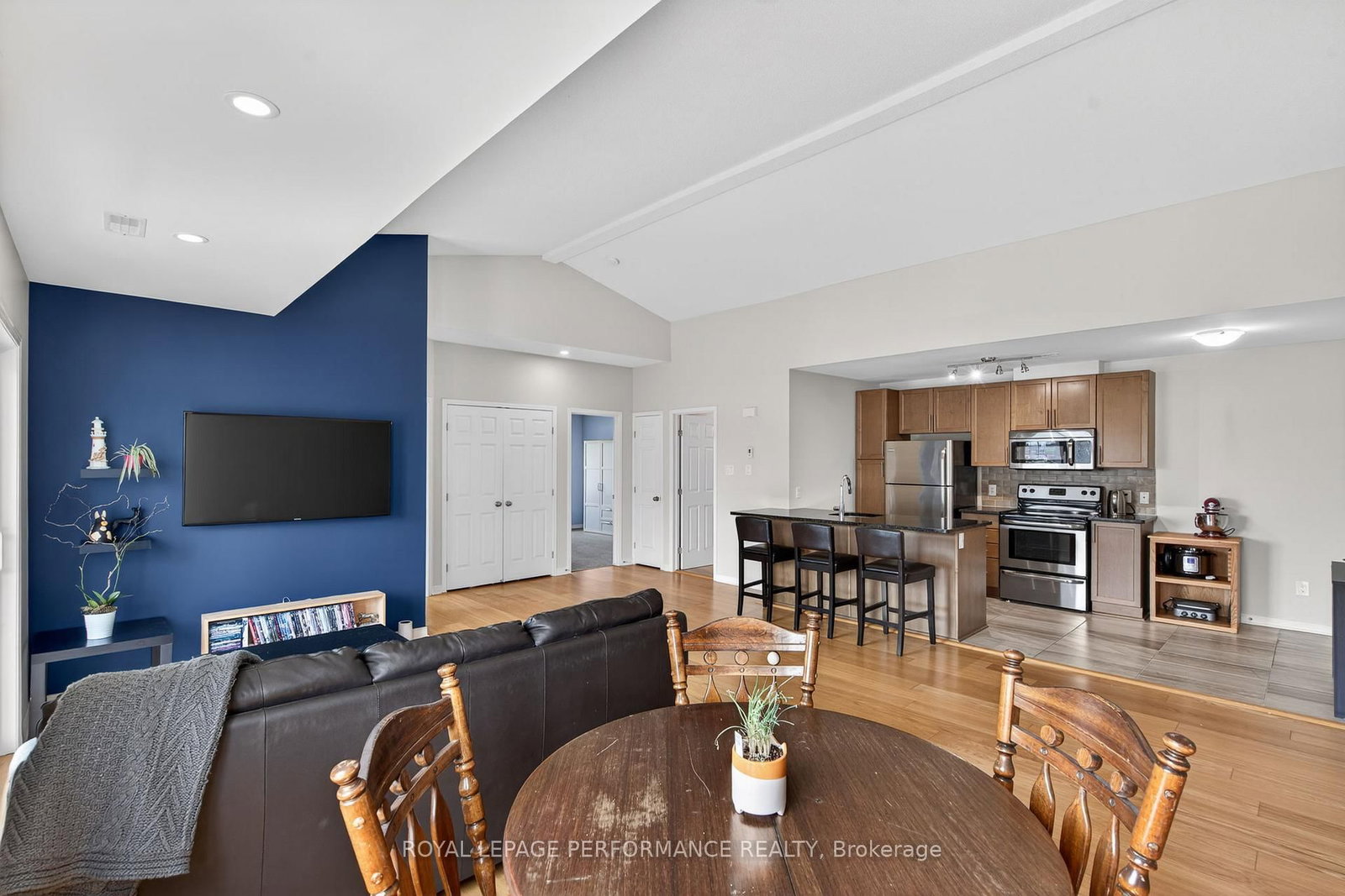 104 Sternes Private • Orleans, ON photo 12