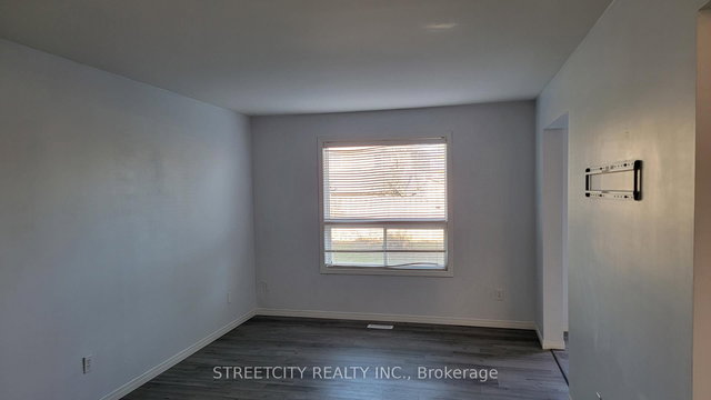 15 Sandra Road