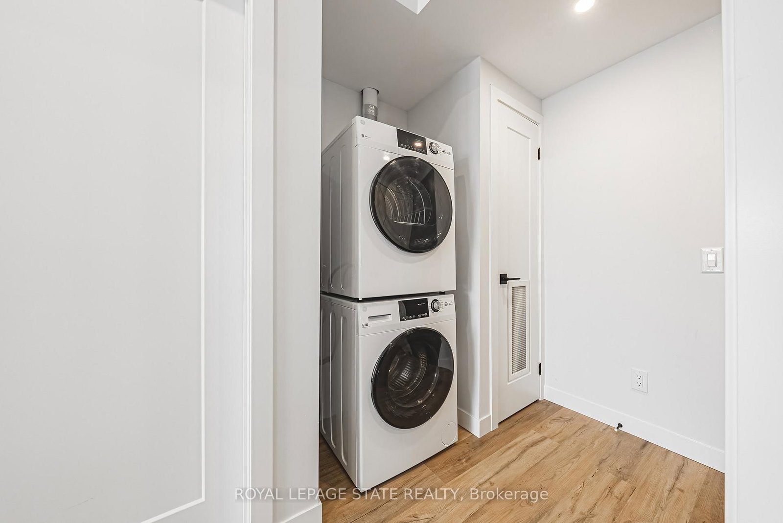 555 Sanatorium Road, Unit 302 - Photo 15