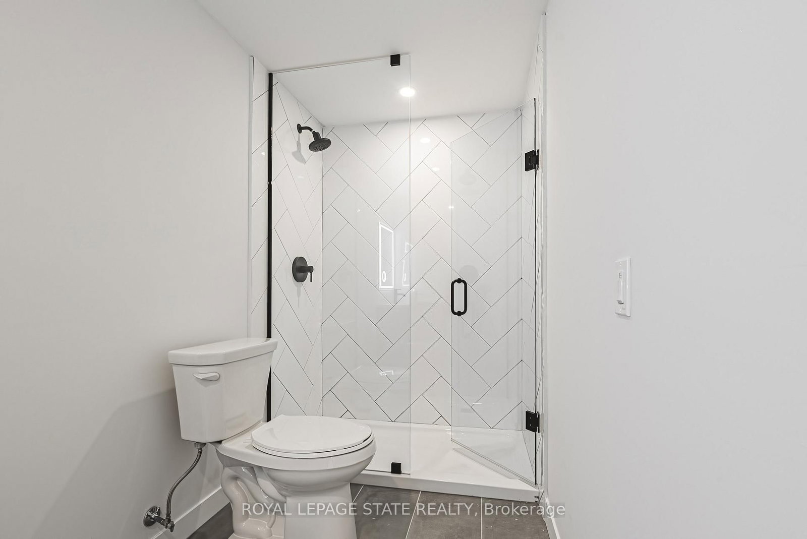 555 Sanatorium Road, Unit 302 - Photo 17