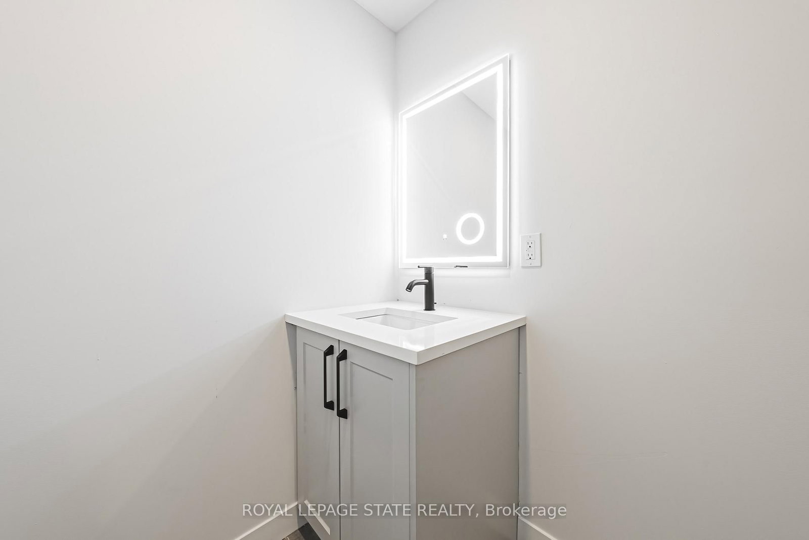 555 Sanatorium Road, Unit 302 - Photo 18