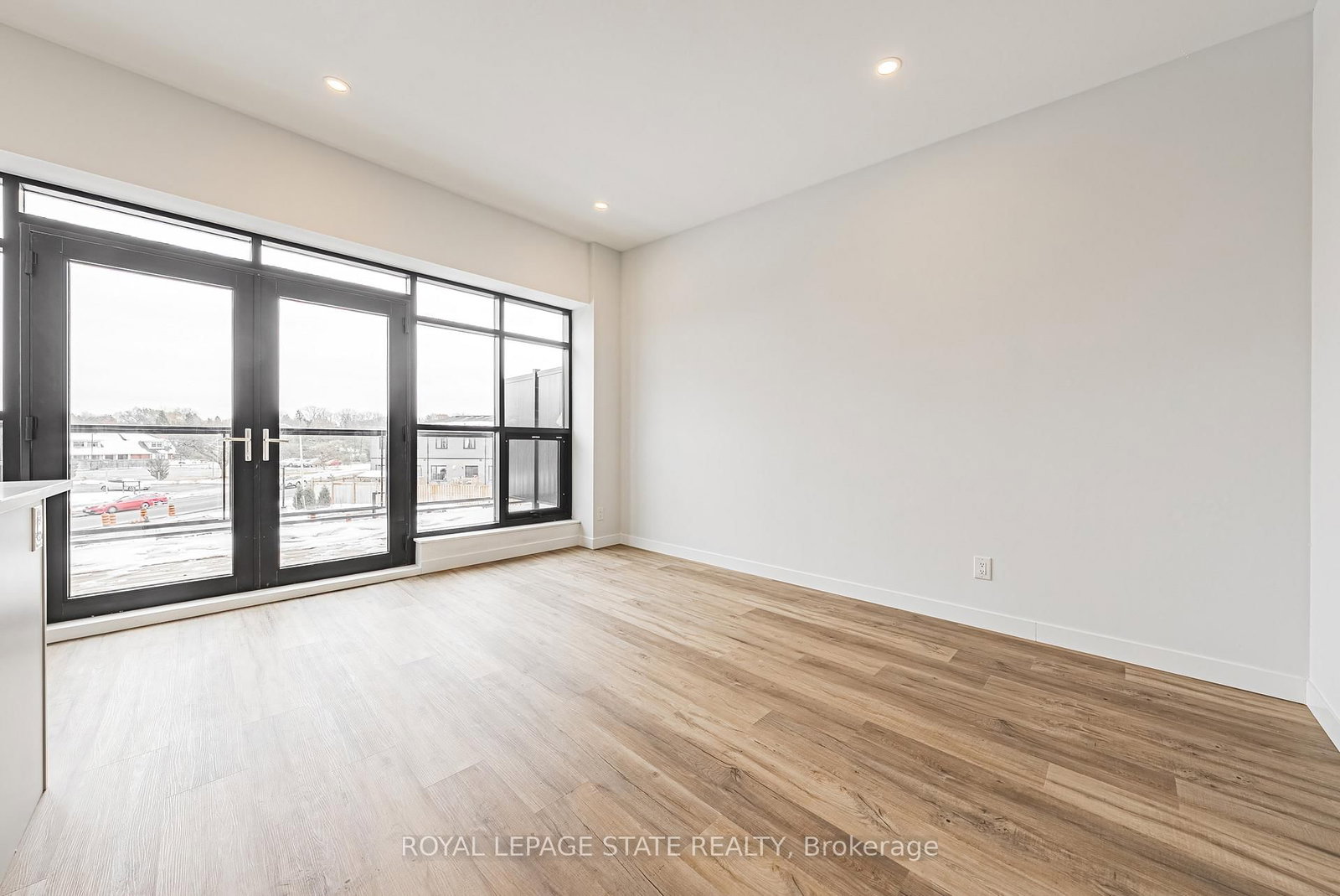 555 Sanatorium Road, Unit 302 - Photo 5