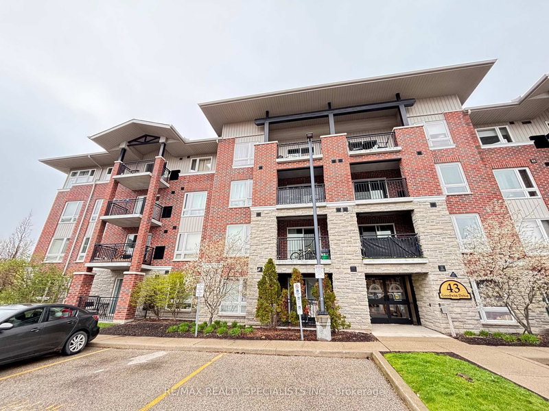 home for lease on 404-43 Goodwin Drive