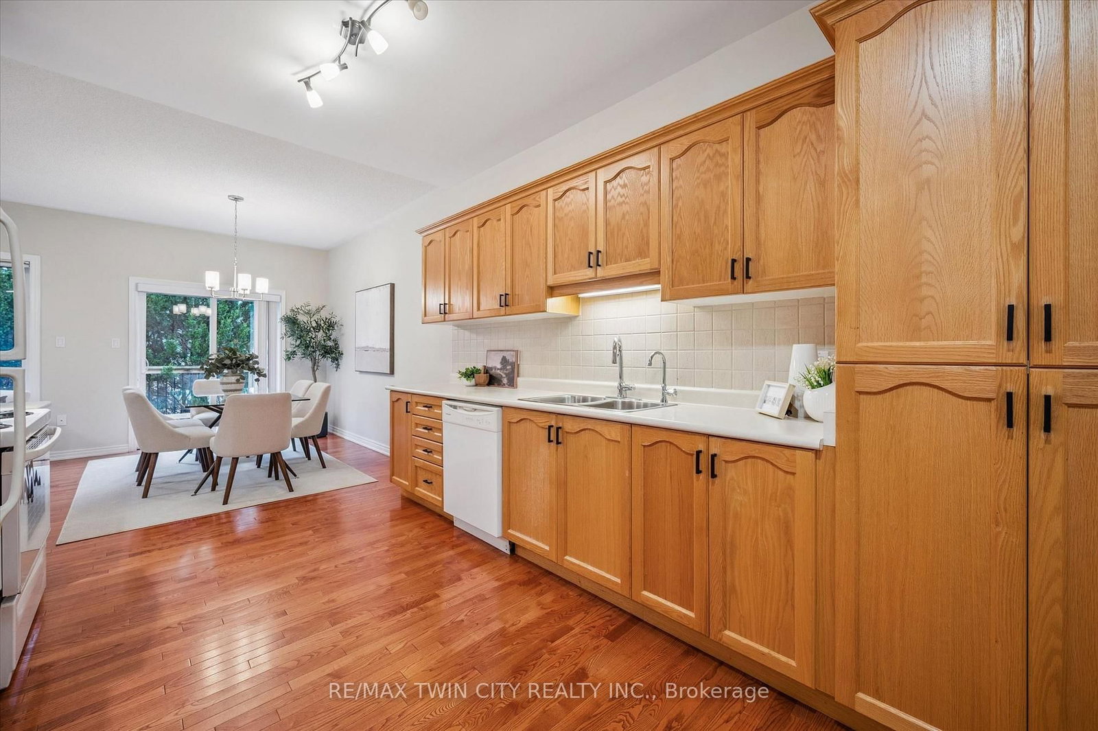 100 Idle Creek Drive, Unit 9 - Photo 6