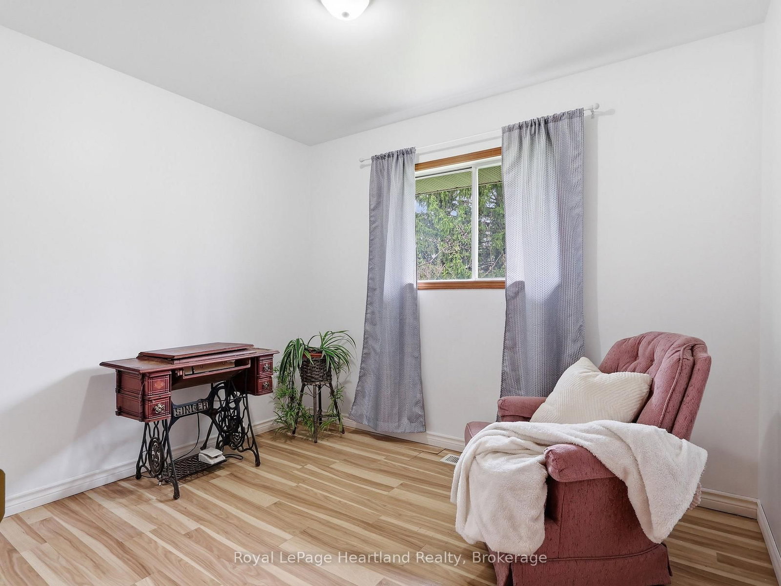 21 S Brown Street • Minto, ON photo 17