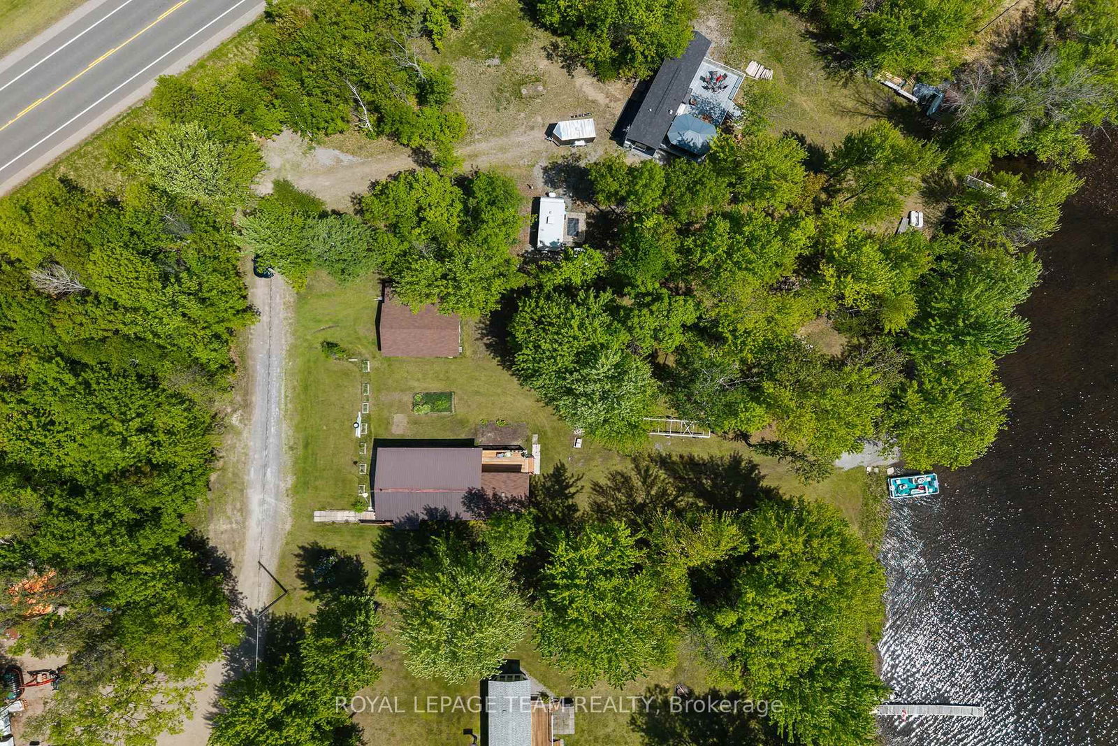 424 Hummingbird Lane • Eganville, ON photo 3