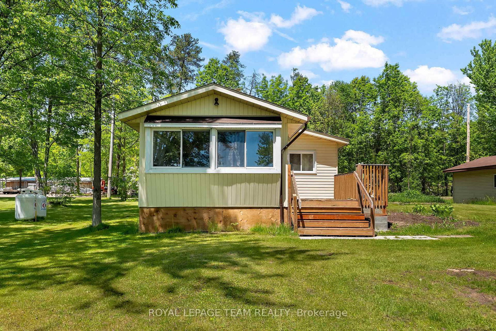 424 Hummingbird Lane • Eganville, ON photo 4