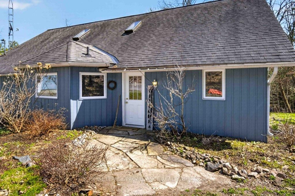 2406 Northeys Bay Road • North Kawartha, ON photo 4