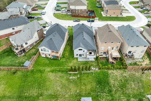 25 Summer Lane