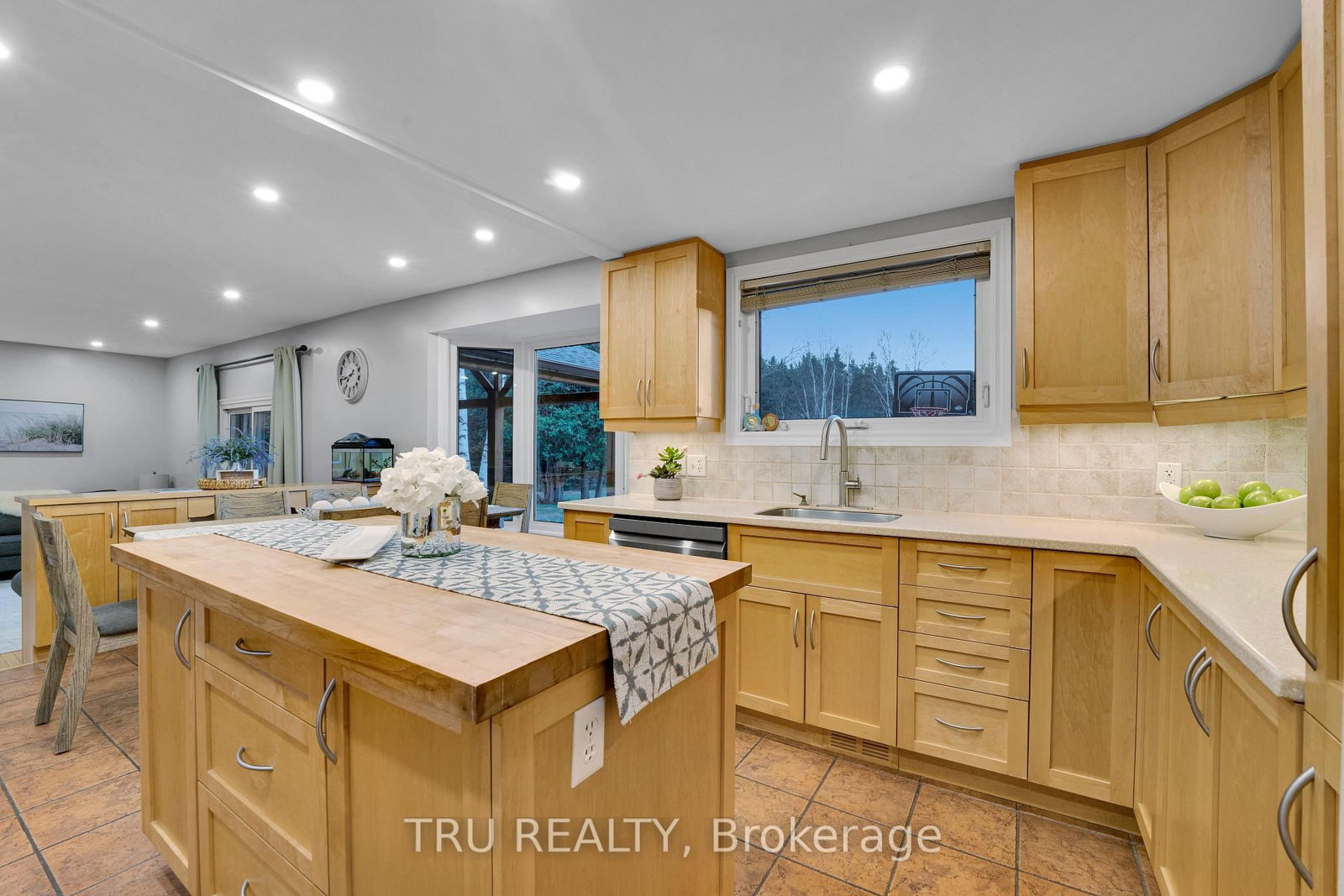 2529 MARSHWOOD Road • Carp, ON photo 10
