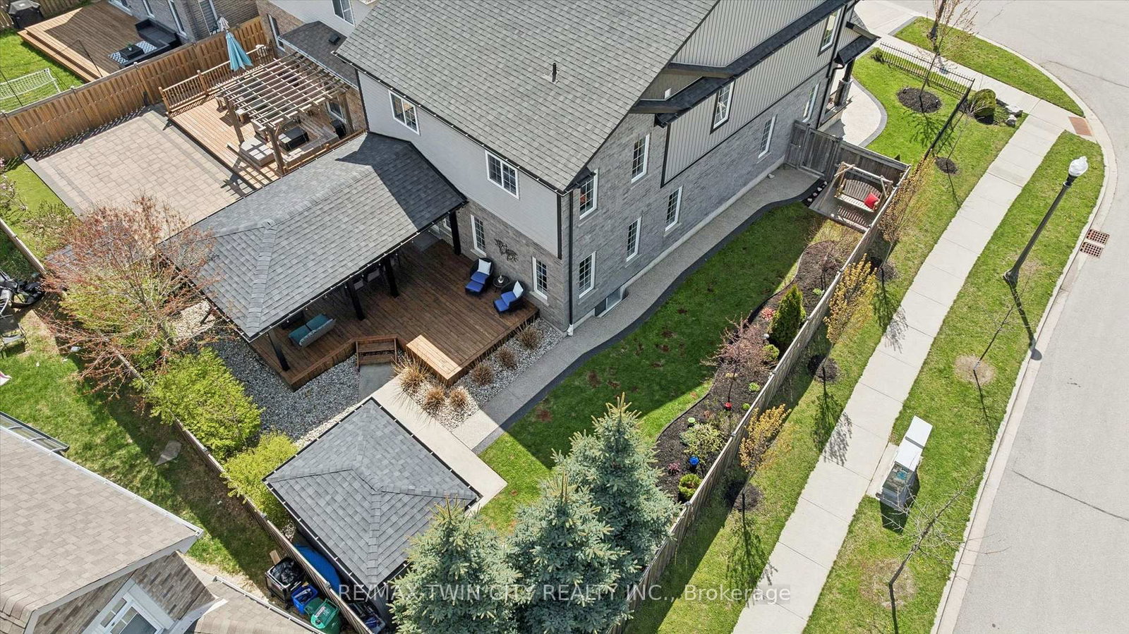 33 Mistywood Street - Photo 43