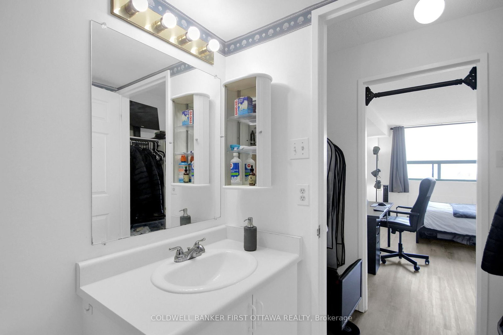 1440 Heron Road, Unit 811 - Photo 21