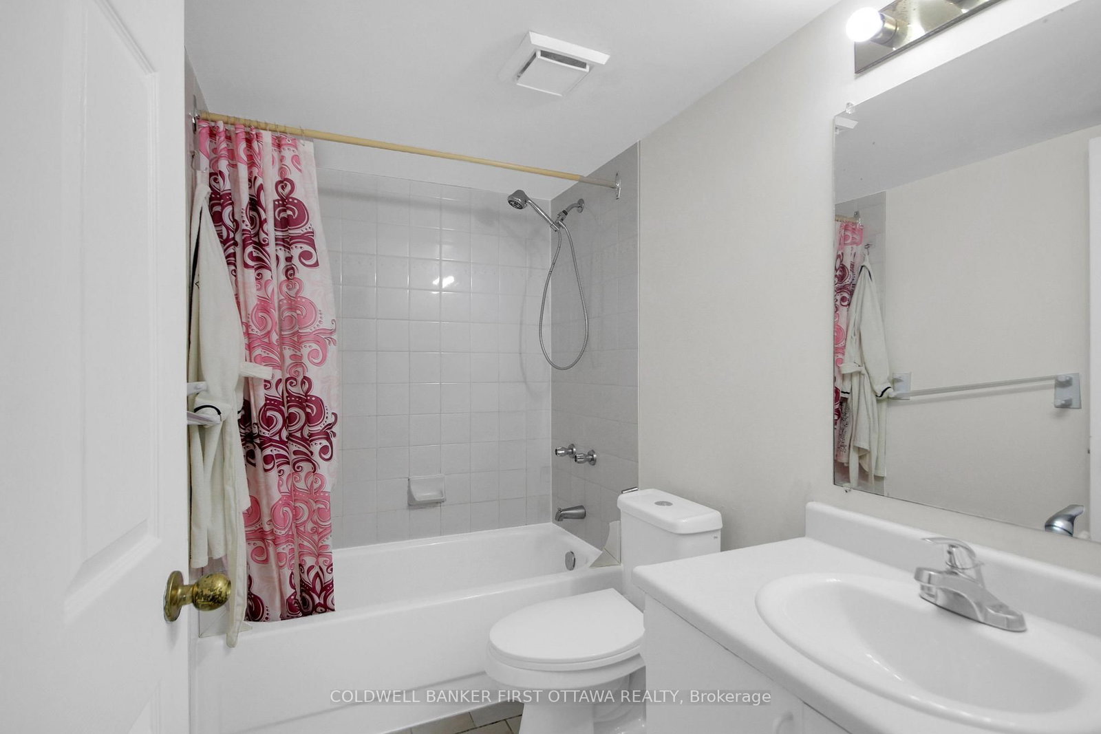 1440 Heron Road, Unit 811 - Photo 24