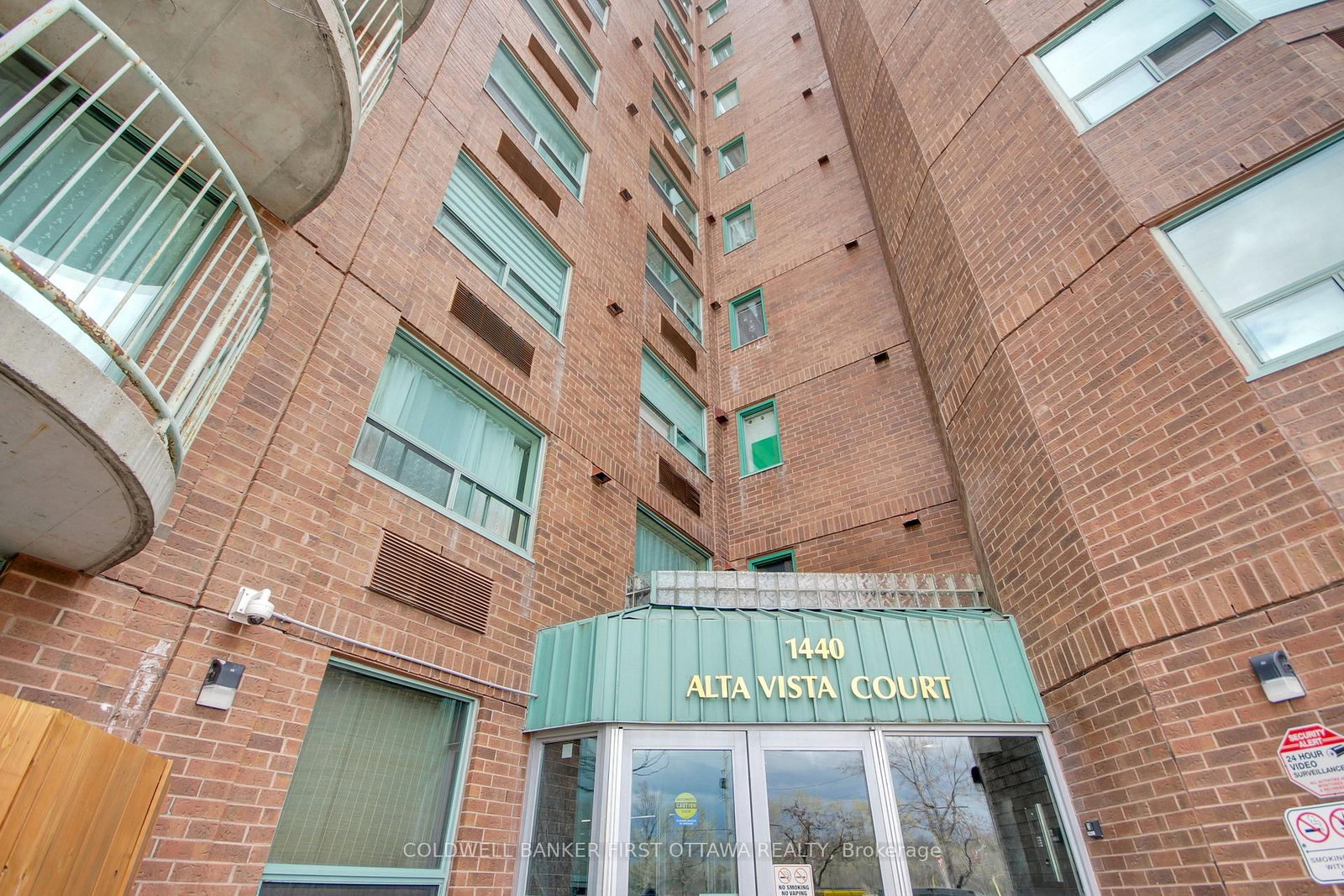 1440 Heron Road • #811 • Ottawa, ON photo 3