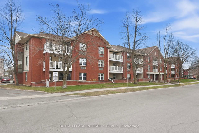 315 - 1099 Cadboro Road