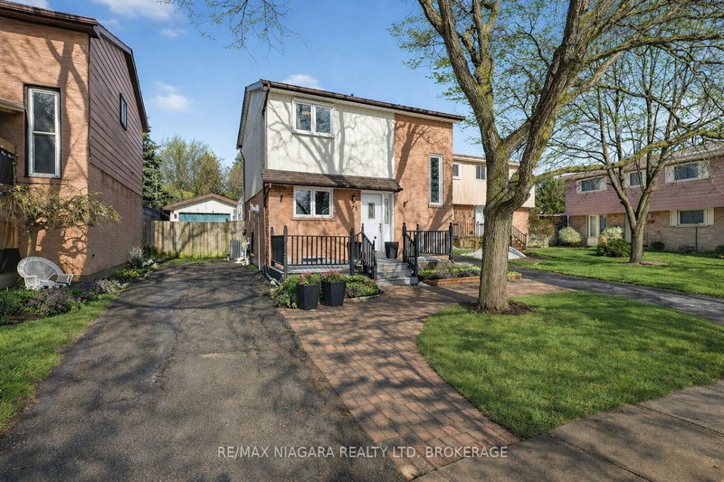 home for sale on 75 Berrisfield Crescent