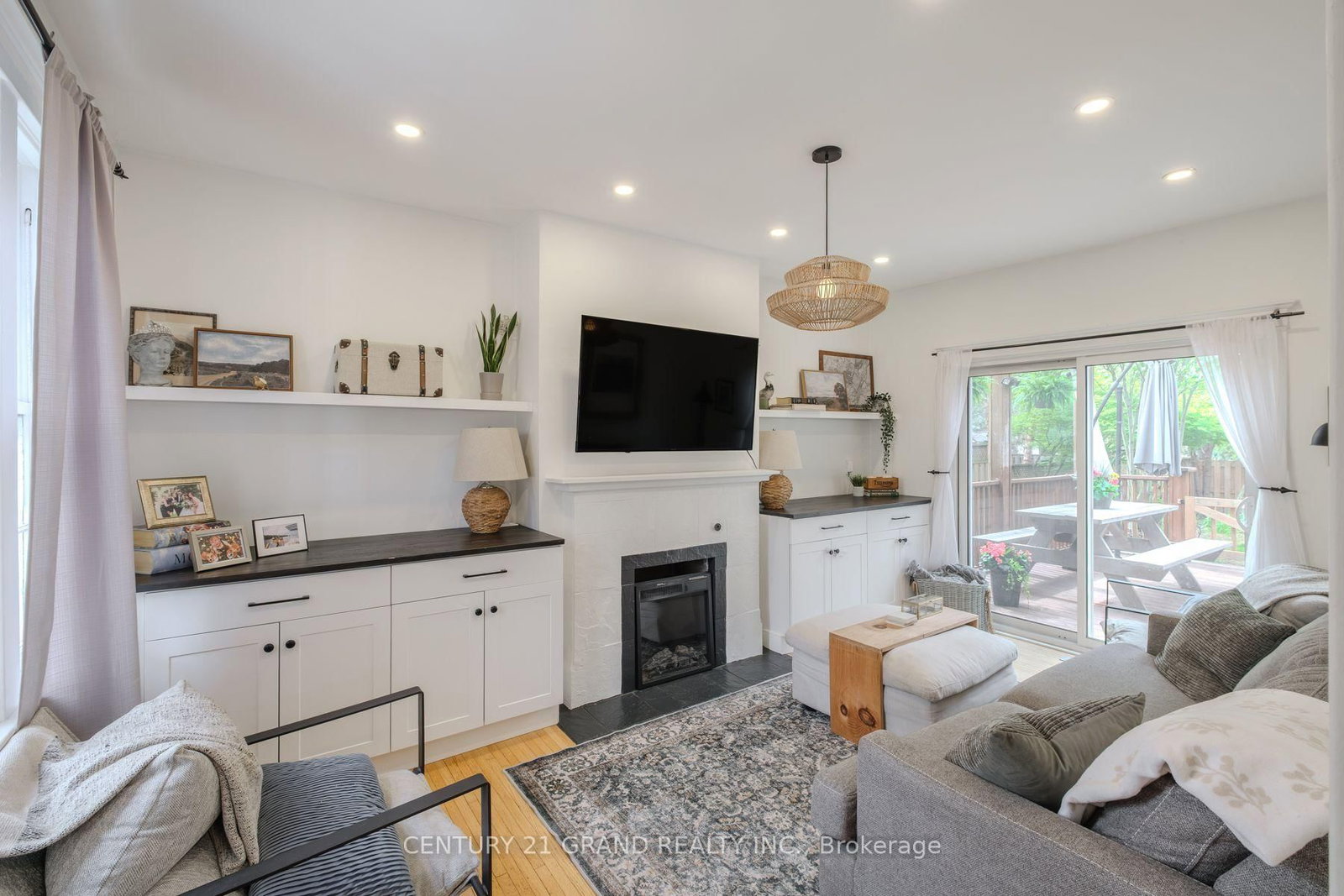 Listing Image 7