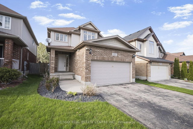864 Frontenac Crescent