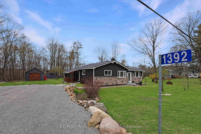 1392 Old Donald Rd, Dysart et al, Ontario