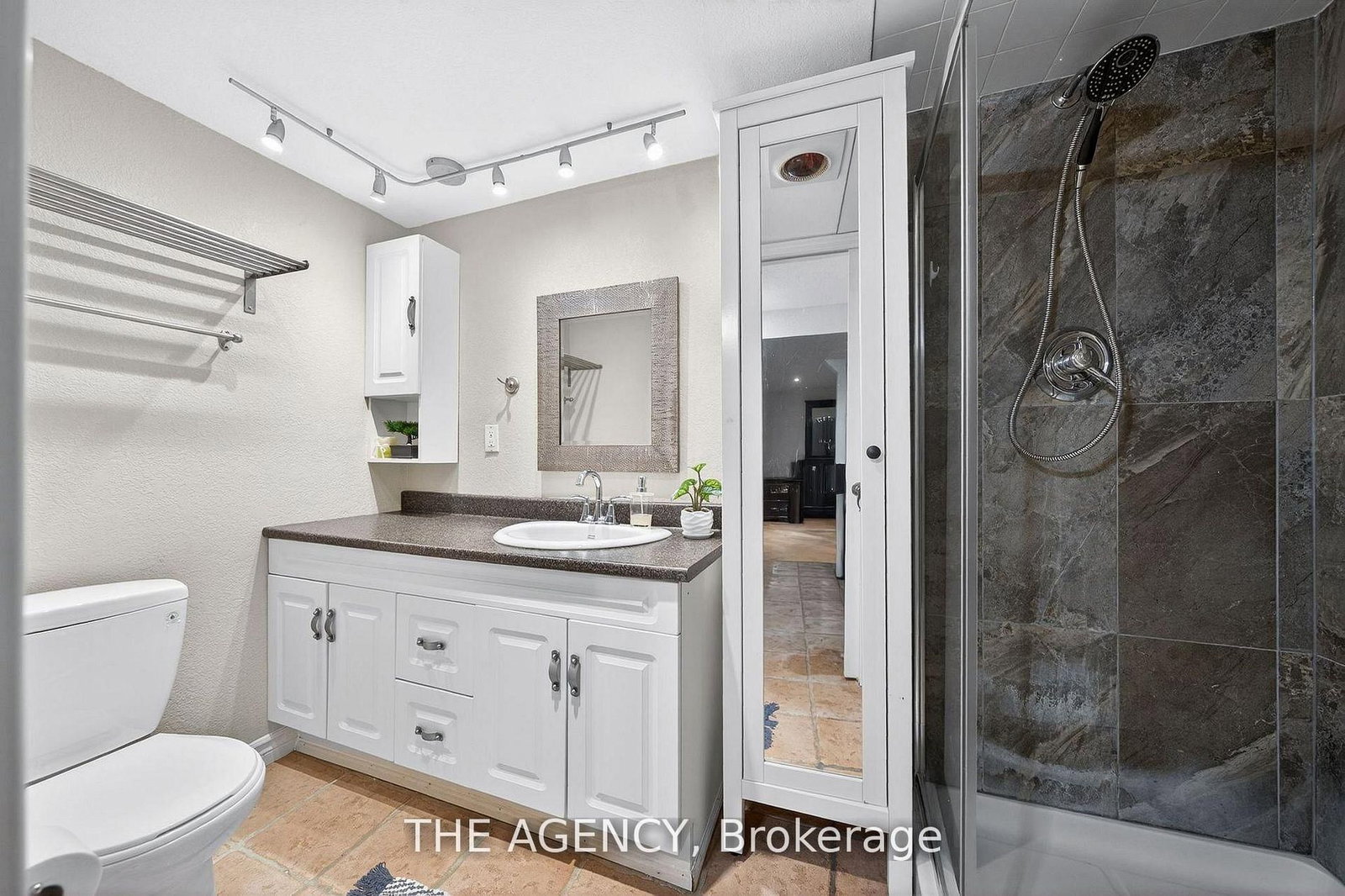 415 Morgan Avenue, Unit 8 - Photo 25