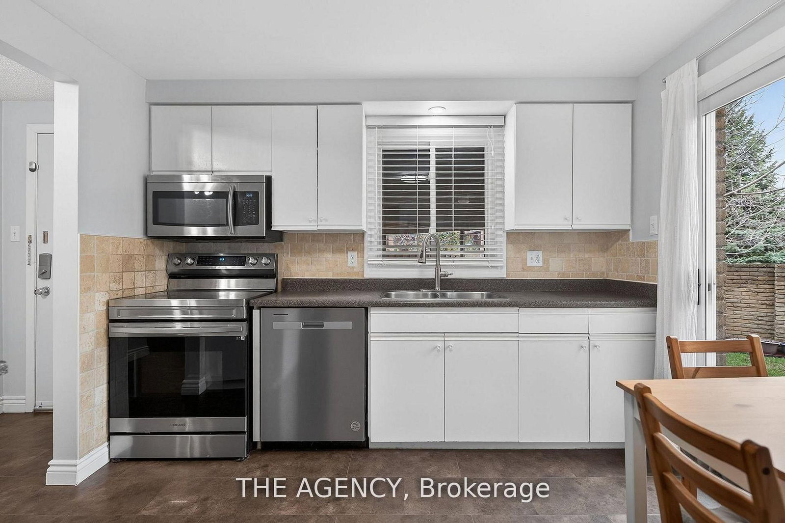 415 Morgan Avenue, Unit 8 - Photo 9