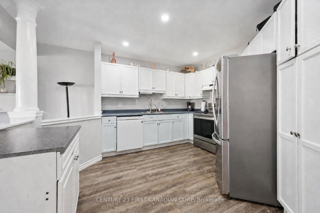 34 Waxwing Crescent
