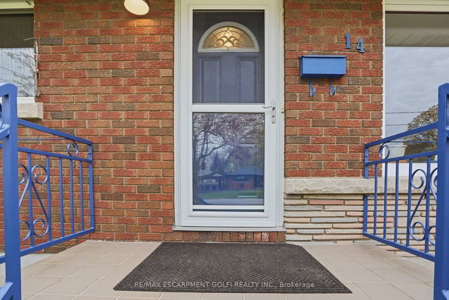 14 EDINBURGH Drive