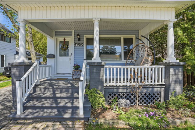 279 Park Street W