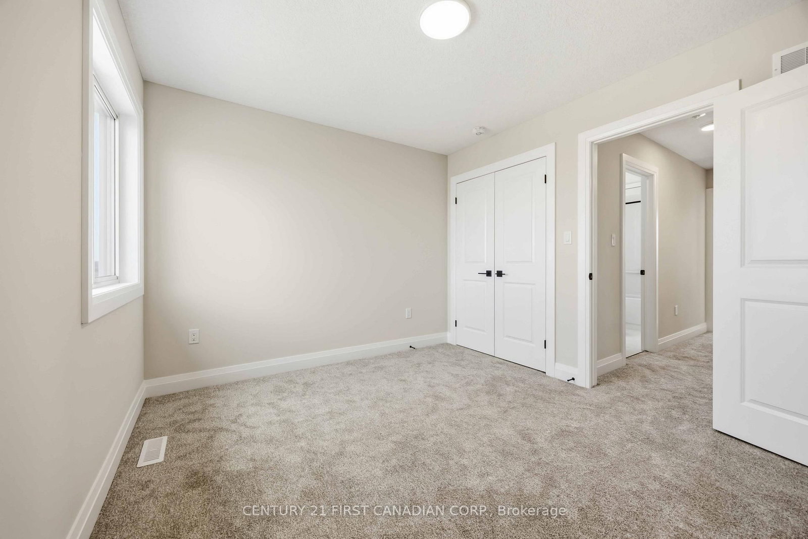 644 Ketter Way • Plympton-Wyoming, ON photo 21