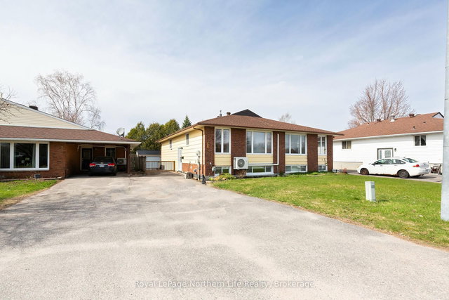 7 Harris Drive