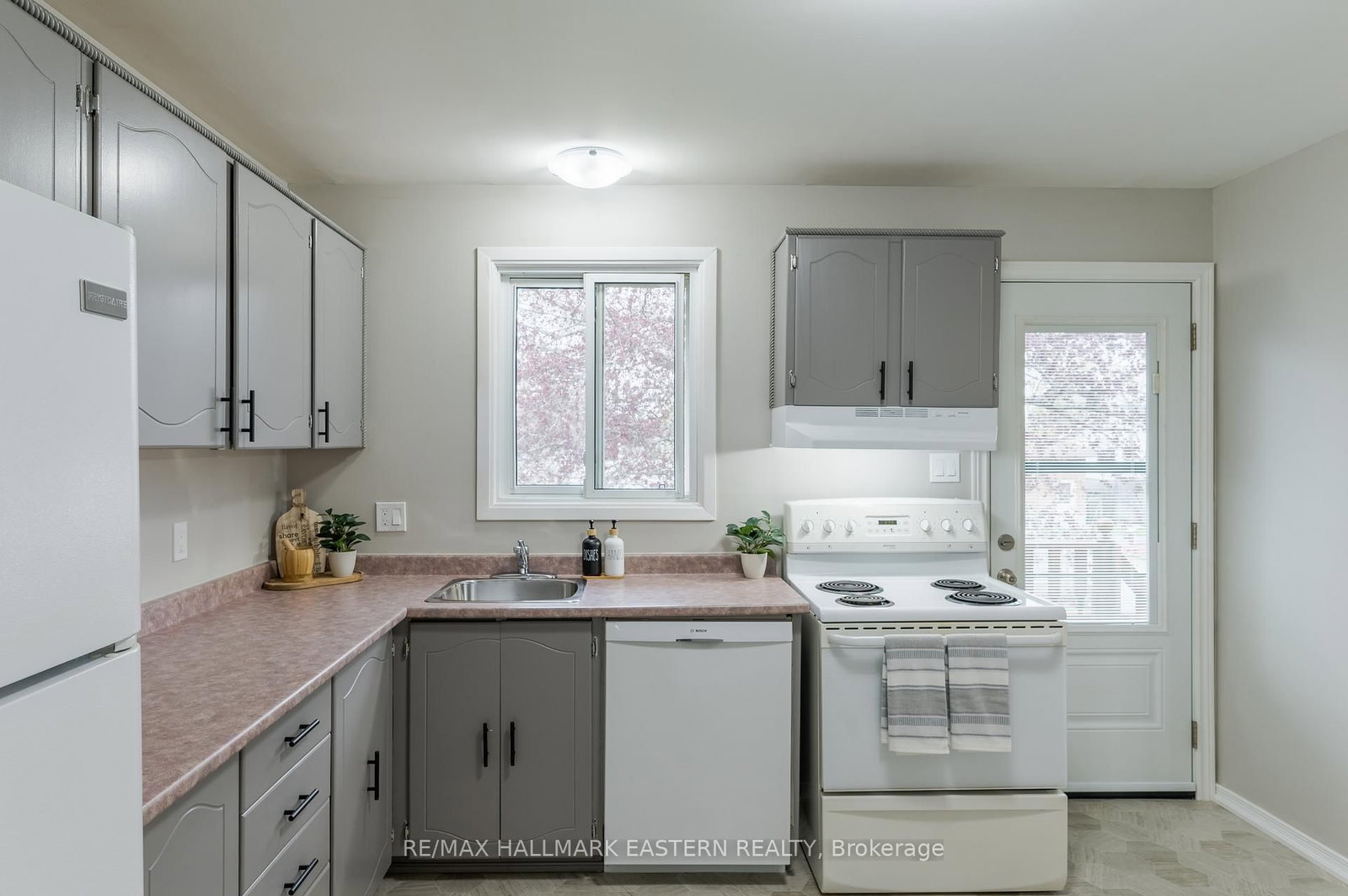 591 Otonabee Drive • Peterborough, ON photo 19