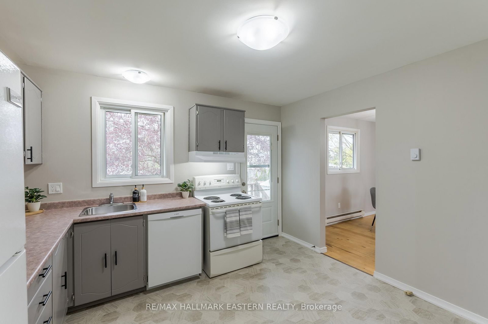 591 Otonabee Drive • Peterborough, ON photo 20
